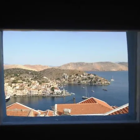 Dora Сasa de vacaciones Symi